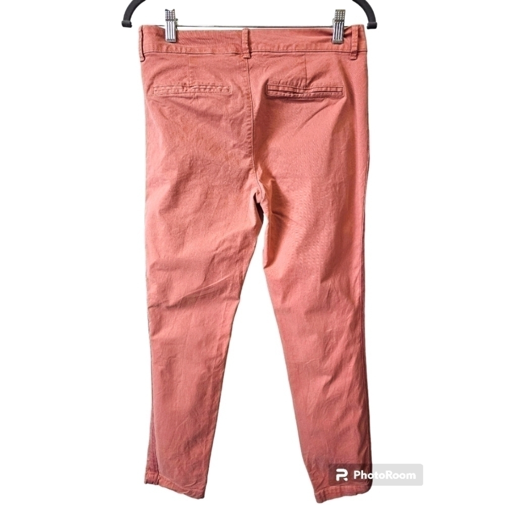 Old Navy pixie pants - Picture 2 of 2